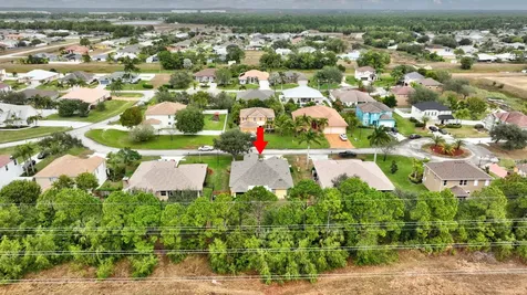 5806 Nw Breezy Brook Court Port Saint Lucie FL 34986