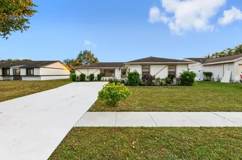 2531 Doral Way Riviera Beach FL 33407
