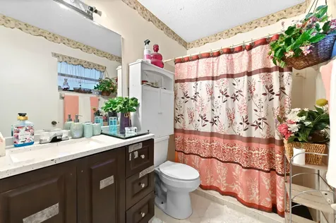 2531 Doral Way Riviera Beach FL 33407