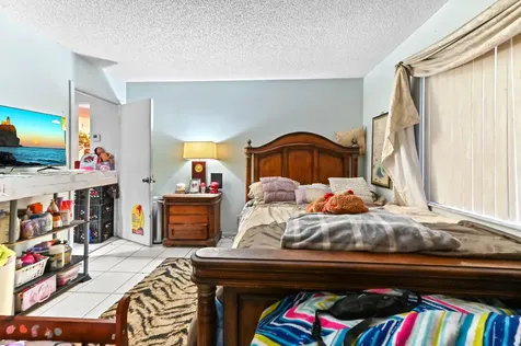 2531 Doral Way Riviera Beach FL 33407