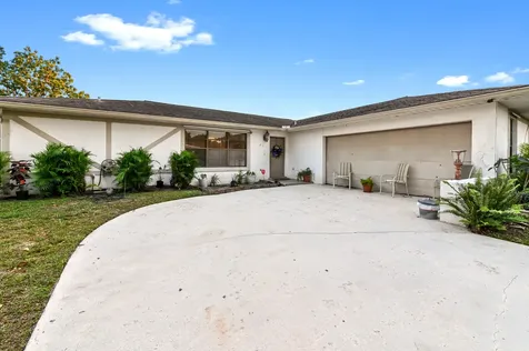 2531 Doral Way Riviera Beach FL 33407