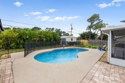 1838 Sw Notre Dame Avenue Port Saint Lucie FL 34953