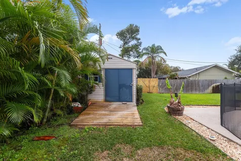 1838 Sw Notre Dame Avenue Port Saint Lucie FL 34953