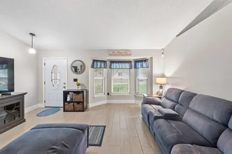 1838 Sw Notre Dame Avenue Port Saint Lucie FL 34953