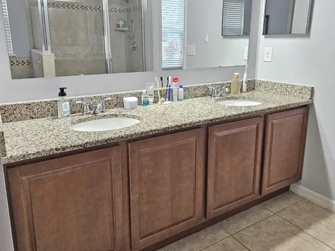 934 Sw Worcester Lane Port Saint Lucie FL 34953