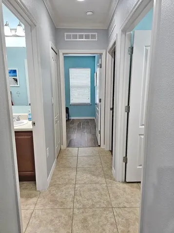 934 Sw Worcester Lane Port Saint Lucie FL 34953