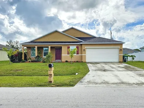 934 Sw Worcester Lane Port Saint Lucie FL 34953