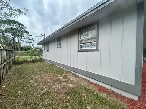 5106 Palm Drive Fort Pierce FL 34982