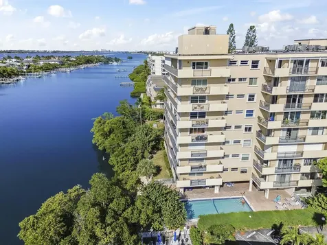 3581 S Ocean Boulevard South Palm Beach FL 33480