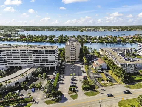 3581 S Ocean Boulevard South Palm Beach FL 33480