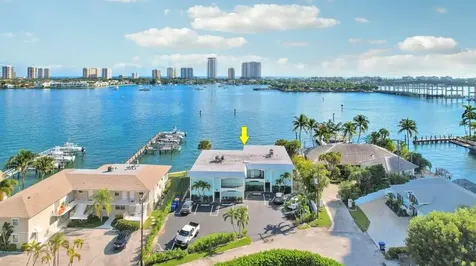 360 Wilma Circle Riviera Beach FL 33404