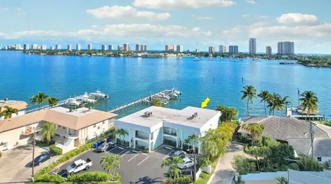 360 Wilma Circle Riviera Beach FL 33404