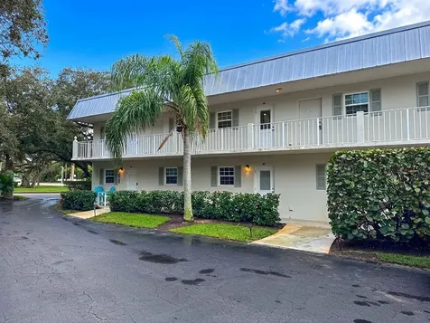 900 Jasmine Lane Vero Beach FL 32963