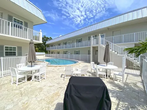900 Jasmine Lane Vero Beach FL 32963
