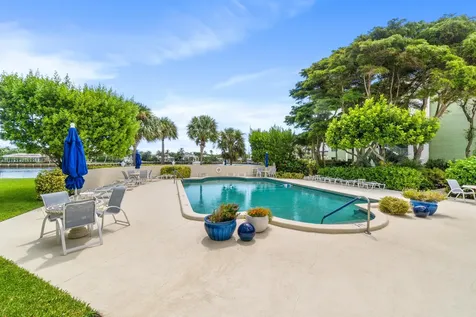 555 Se 6th Avenue Delray Beach FL 33483