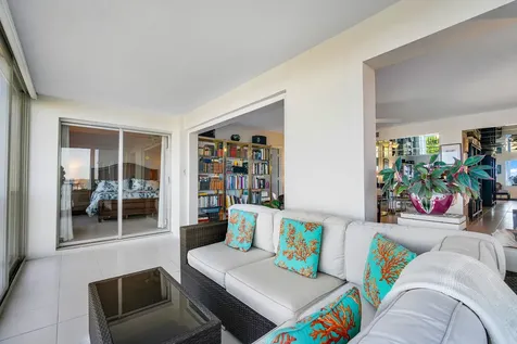 555 Se 6th Avenue Delray Beach FL 33483