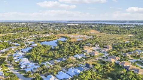 2260 Nw Windemere Drive Jensen Beach FL 34957