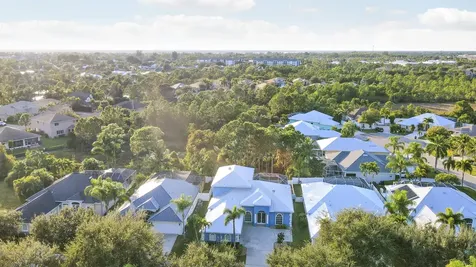 2260 Nw Windemere Drive Jensen Beach FL 34957