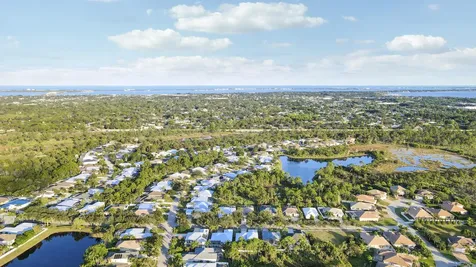 2260 Nw Windemere Drive Jensen Beach FL 34957
