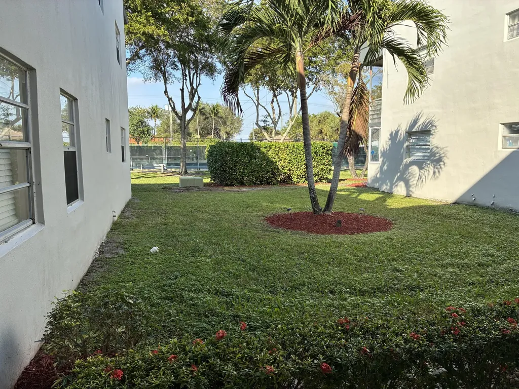 355 Normandy H Delray Beach FL 33484