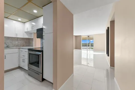 5700 Nw 2nd Avenue Boca Raton FL 33487
