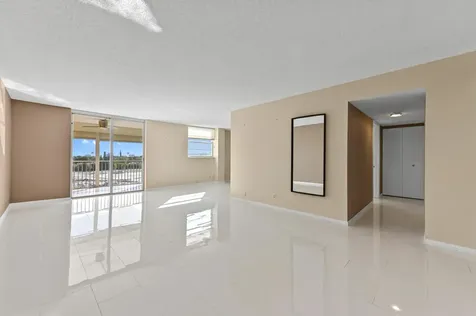 5700 Nw 2nd Avenue Boca Raton FL 33487