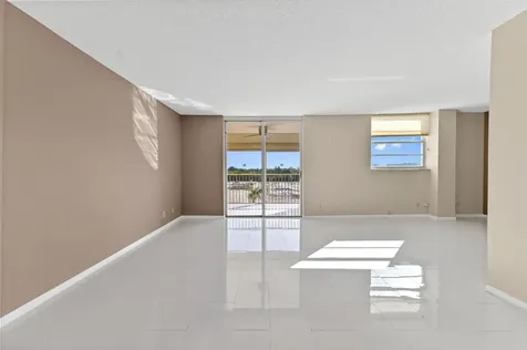 5700 Nw 2nd Avenue Boca Raton FL 33487
