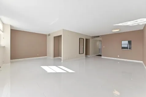 5700 Nw 2nd Avenue Boca Raton FL 33487