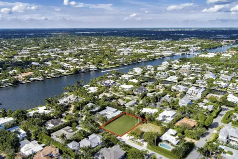 1117 Waterway Lane Delray Beach FL 33483