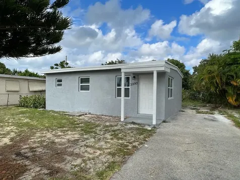 3990 Plum Tree Drive Lake Worth FL 33462