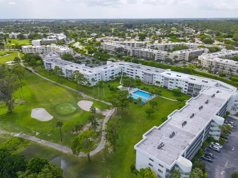 6698 10th Avenue Lake Worth FL 33467