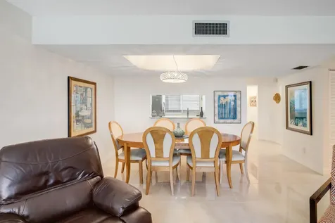 6698 10th Avenue Lake Worth FL 33467