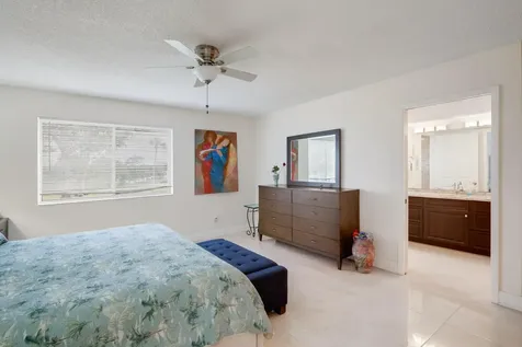 6698 10th Avenue Lake Worth FL 33467