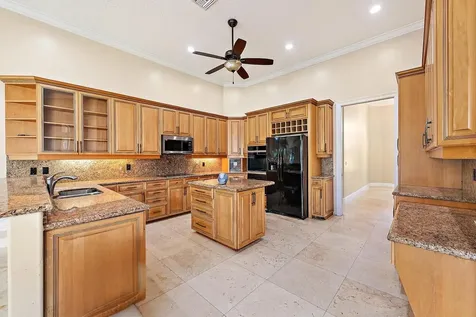 8480 Man O War Road Palm Beach Gardens FL 33418