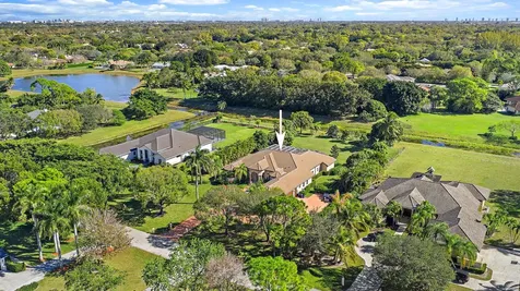8480 Man O War Road Palm Beach Gardens FL 33418