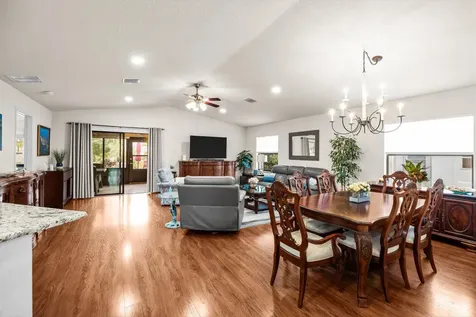 79 Flores Del Norte Fort Pierce FL 34951