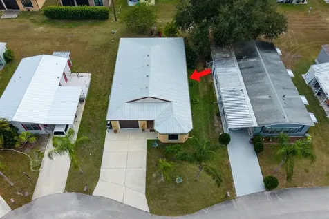 79 Flores Del Norte Fort Pierce FL 34951