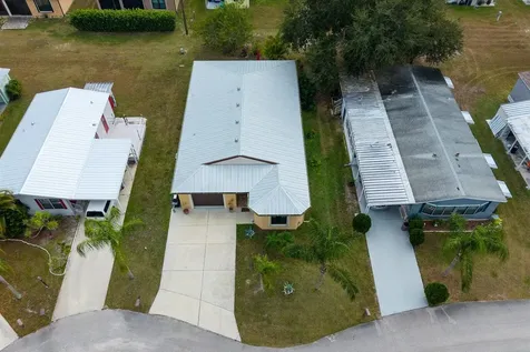 79 Flores Del Norte Fort Pierce FL 34951