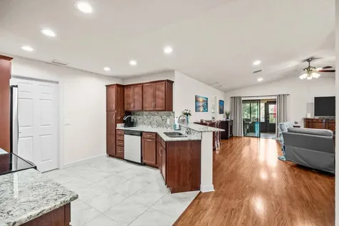 79 Flores Del Norte Fort Pierce FL 34951