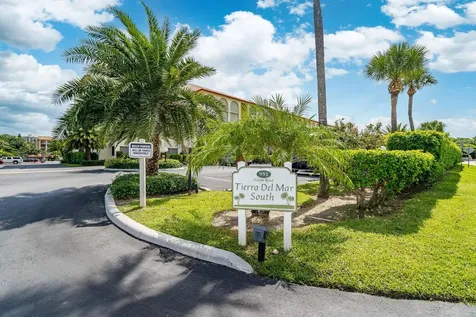 951 De Soto Road Boca Raton FL 33432