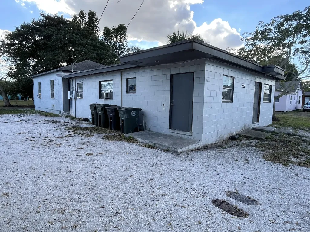 1507 Avenue I Fort Pierce FL 34950