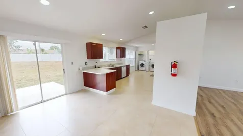 2175 SE Heathwood Circle Port Saint Lucie FL 34952