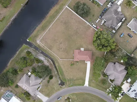 2175 SE Heathwood Circle Port Saint Lucie FL 34952