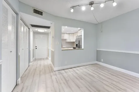 9370 SW 8th Street Boca Raton FL 33428