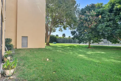 9370 SW 8th Street Boca Raton FL 33428