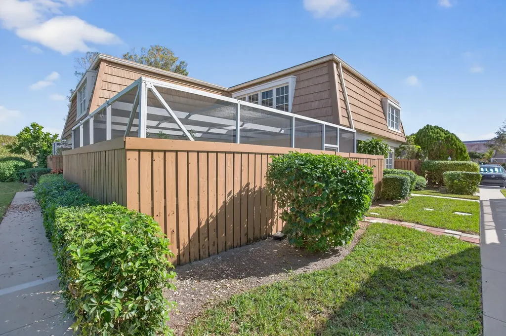 11556 Winchester Drive Palm Beach Gardens FL 33410