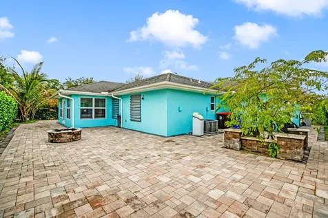 2120 87th Court Vero Beach FL 32966