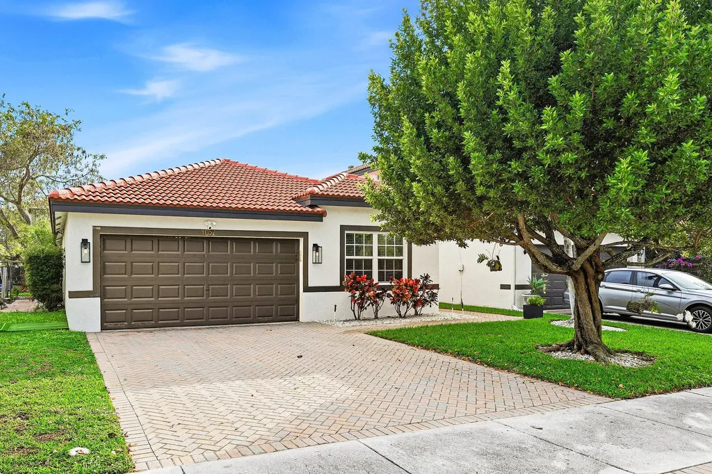 4052 Crescent Creek Place Coconut Creek FL 33073