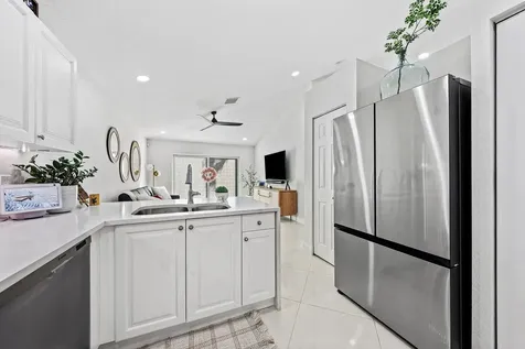 4052 Crescent Creek Place Coconut Creek FL 33073