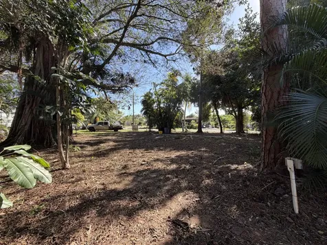 5341 Mobilaire Drive West Palm Beach FL 33417